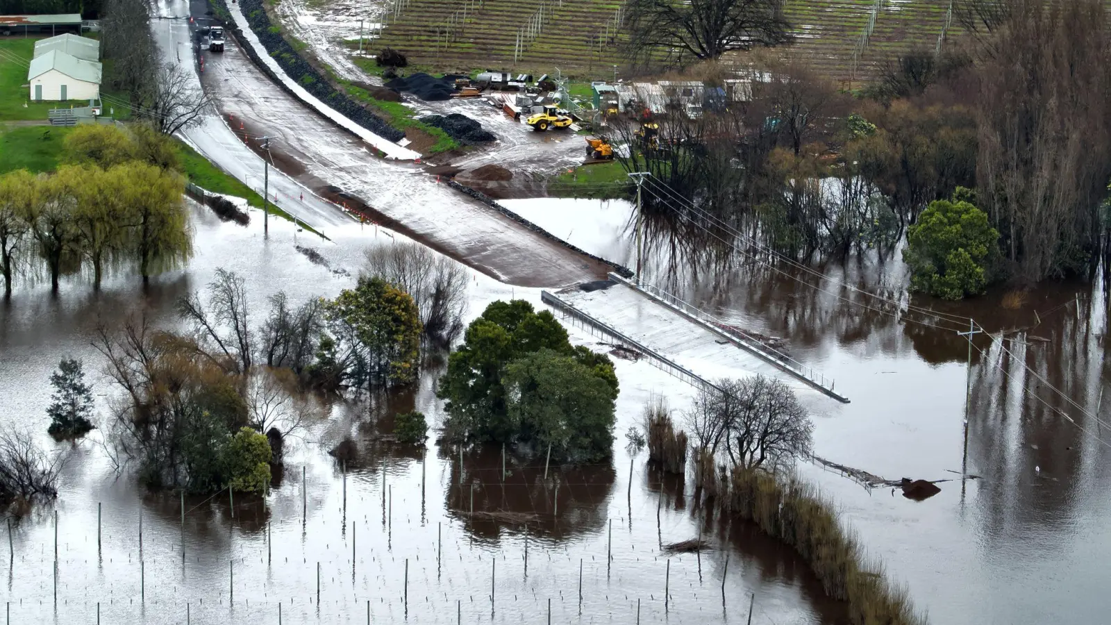 Stromausfälle, Evakuierungen und überschwemmtes Land: Die Unwetter haben Down Under fest im Griff. (Foto: -/TASMANIA STATE EMERGENCY SERVICE/AAP/dpa)