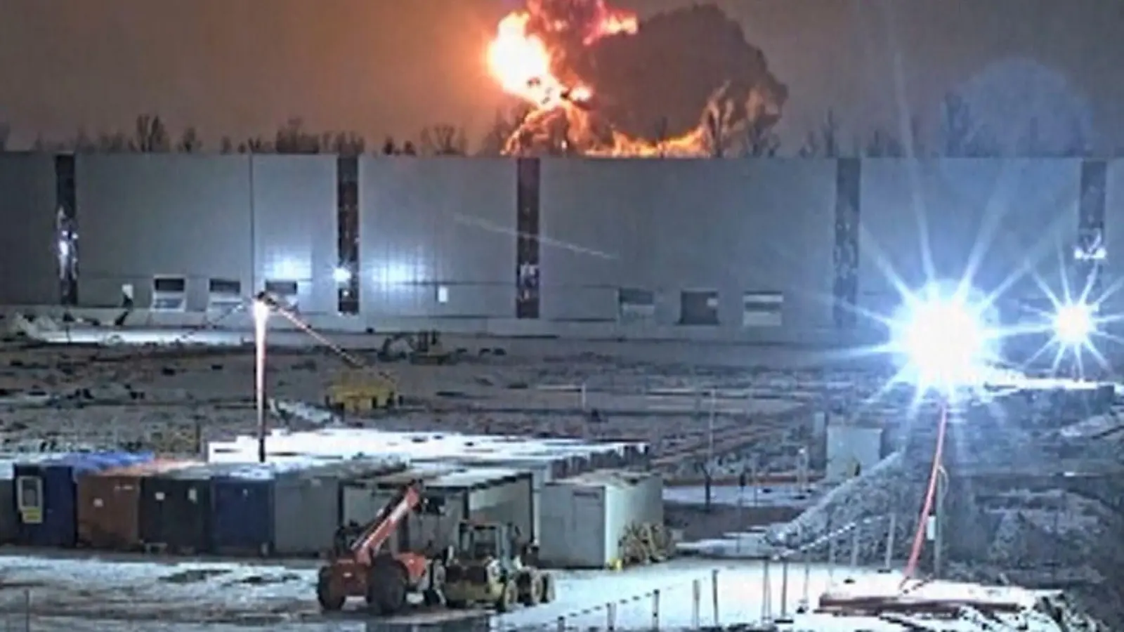 Noch ist unklar, weshalb die Frachtmaschine bei Vilnius abgestürzt ist (Foto aktuell). (Foto: Teltonika company/AP/dpa)