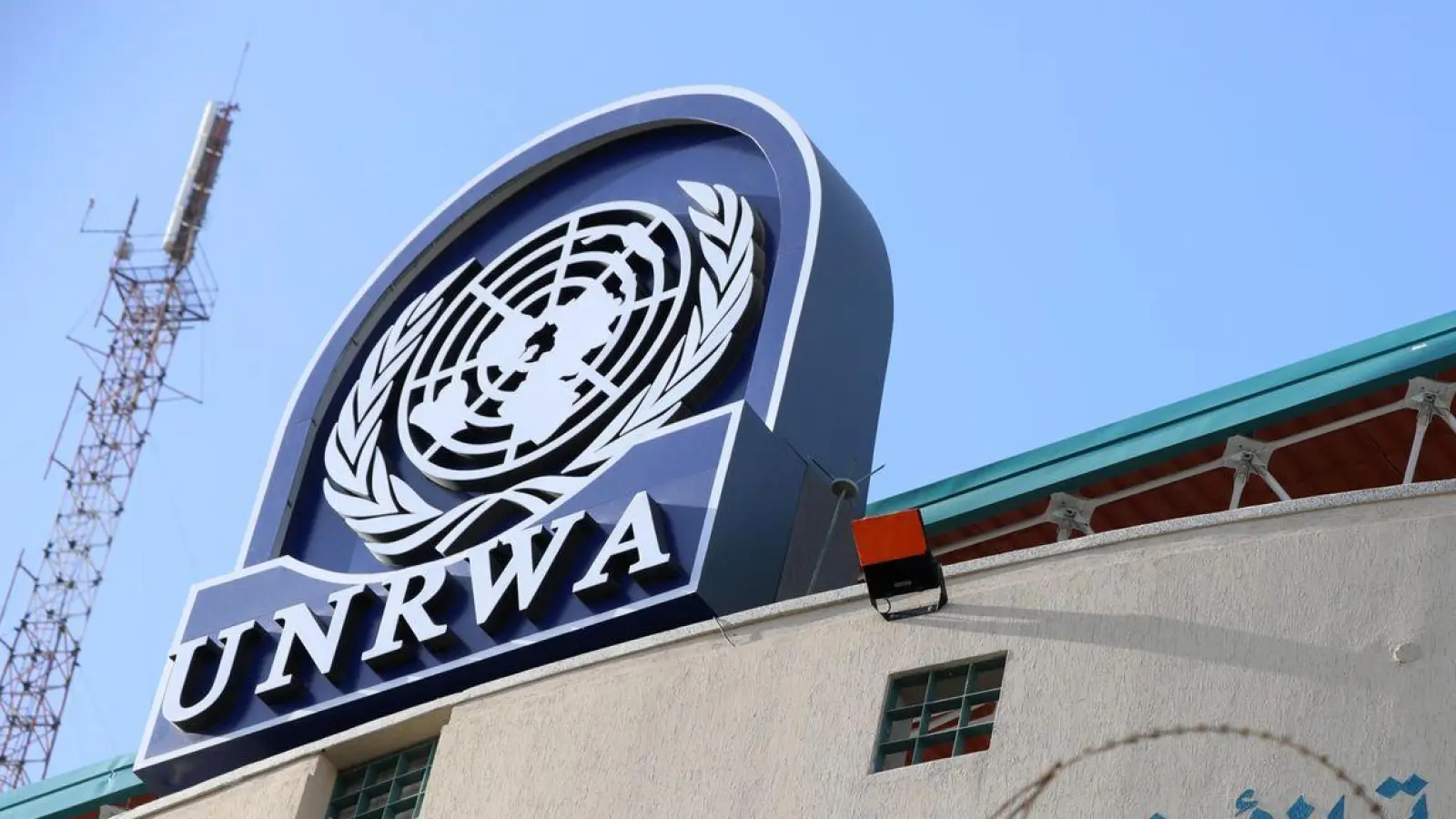 Das Hauptquartier der United Nations Relief and Works Agency (UNRWA) im Gazastreifen. (Foto: Ashraf Amra/Zuma Press/dpa)