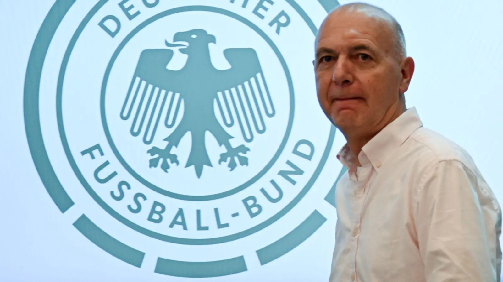 Der Deutsche Fußball-Bund mit Präsident Bernd Neuendorf wird für eine Vergabe der WM 2034 an Saudi-Arabien stimmen. (Foto: Federico Gambarini/dpa)