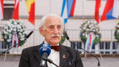 Leon Weintraub hat den Holocaust überlebt und ist nun einer der Unterzeichner eines offenen Briefes vor der Europawahl. (Foto: Daniel Karmann/dpa)