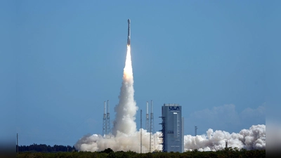 Die „Starliner“-Kapsel von Boeing an Bord einer Atlas-V-Rakete hebt vom Space Launch Complex 41 der Cape Canaveral Space Force Station zu einem Flug zur Internationalen Raumstation ab. (Foto: John Raoux/AP/dpa)