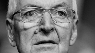 Klaus Töpfer wurde 85 Jahre alt. (Foto: Uwe Anspach/dpa)