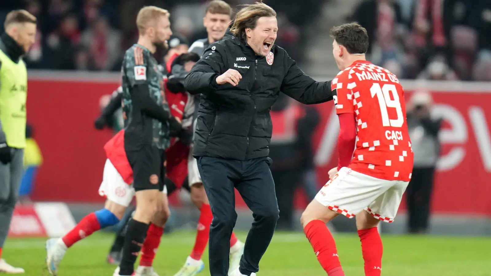 Der Mainzer Trainer Bo Henriksen sprach nach dem Sieg gegen den FC Bayern von einem verdienten Erfolg. (Foto: Thomas Frey/dpa)