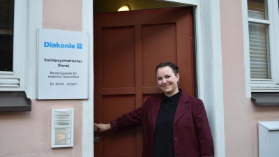 Johanna Kottek ist die neue Leiterin des sozialpsychiatrischen Dienstes der Diakonie Neustadt. Dabei handelt es sich um eine ambulante Beratungsstelle, die Betroffene und Angehörige konsultieren können. (Foto: Ute Niephaus)