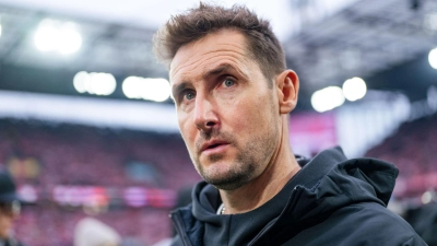 Miroslav Klose will mit Nürnberg die Sieglosserie beenden. (Foto: Marius Becker/dpa)