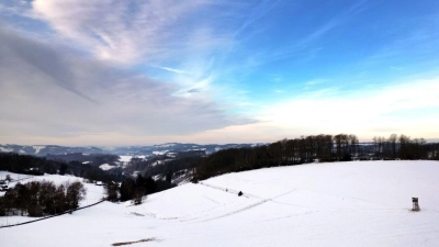 Am Dienstagmorgen war es vor allem im Norden glatt, im Laufe des Tages zieht der Glatteisregen Richtung Süden. (Foto: Federico Gambarini/dpa)