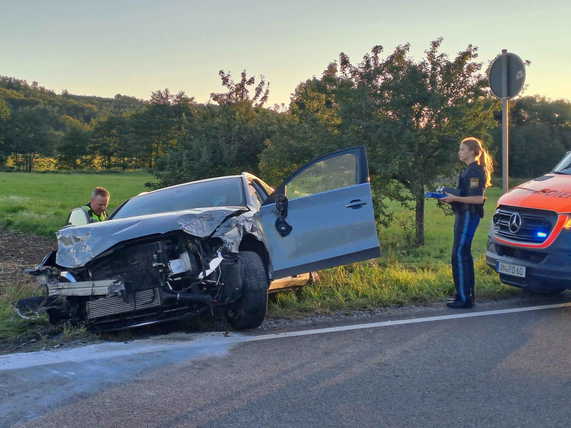 Schwerer Unfall Auf Der B13 Bei Marktbergel | FLZ.de