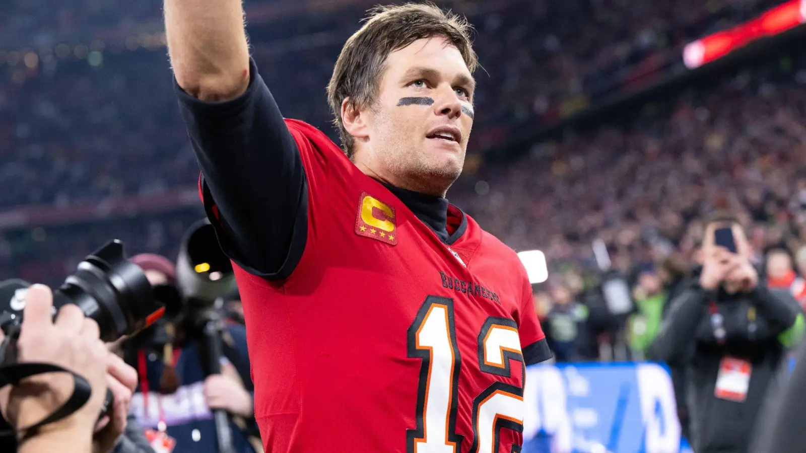 Tom Brady von den Tampa Bay Buccaneers nach dem Spiel. (Foto: Sven Hoppe/dpa)