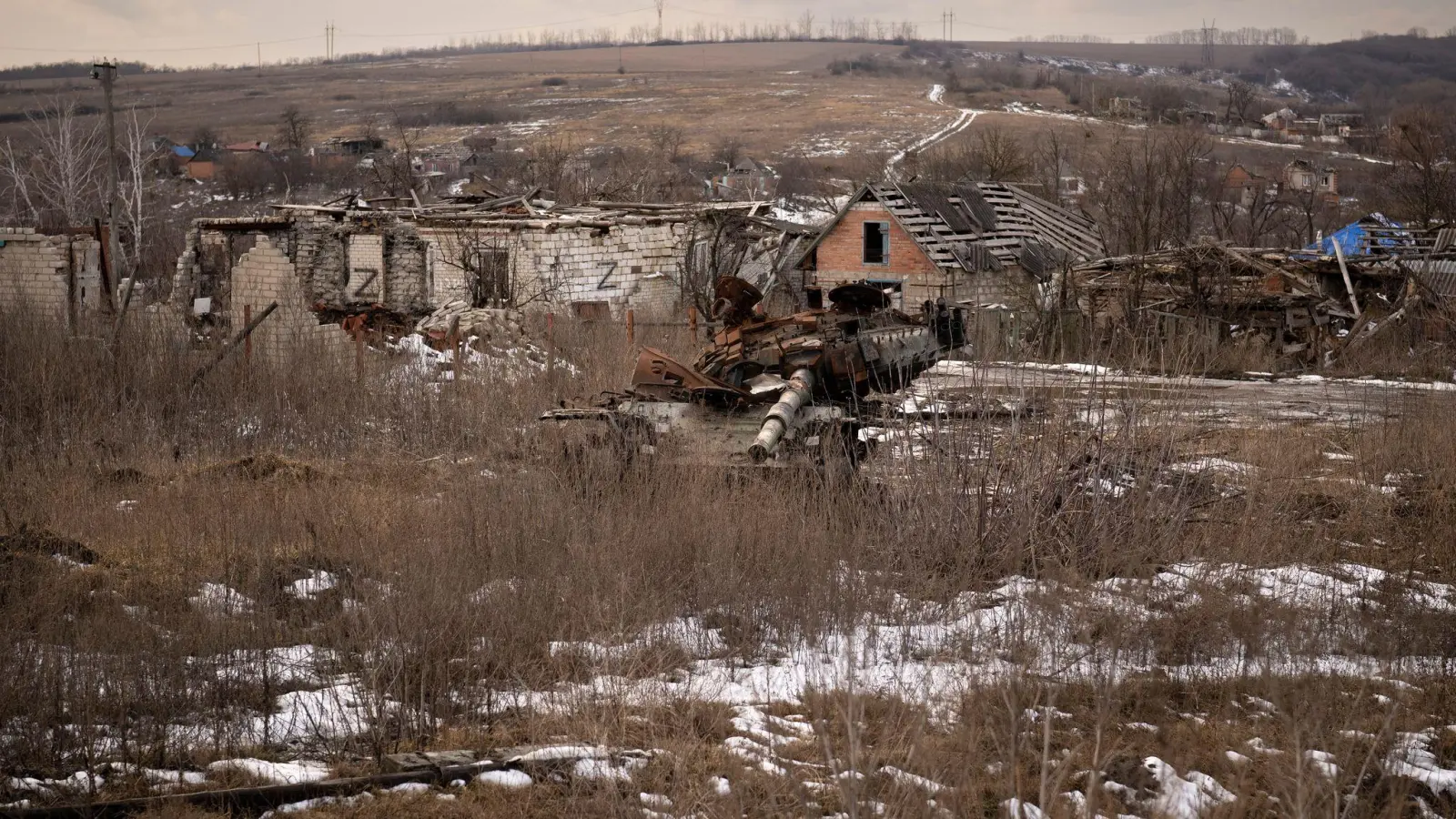 Die ostukrainische Stadt Isjum, bei deren Verteidigung der US-Amerikaner in Gefangenschaft geriet, war von Frühjahr bis Herbst 2022 von russischen Truppen besetzt. (Archivbild) (Foto: Vadim Ghirda/AP)