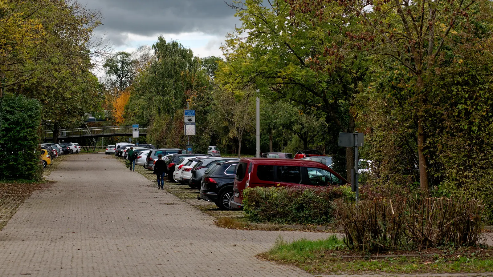 Der Ansbacher Rezatparkplatz und weitere Areale sollen umgestaltet werden. Passende Ideen dafür lieferten Referenten auf einem Vortragsabend des Vereins „Respect“. (Foto: Tizian Gerbing)