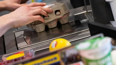 In Frankreich müssen Lebensmitteleinzelhändler Mogelpackungen nun durch einen Hinweis am Regal kennzeichnen. (Foto: Sven Hoppe/dpa)