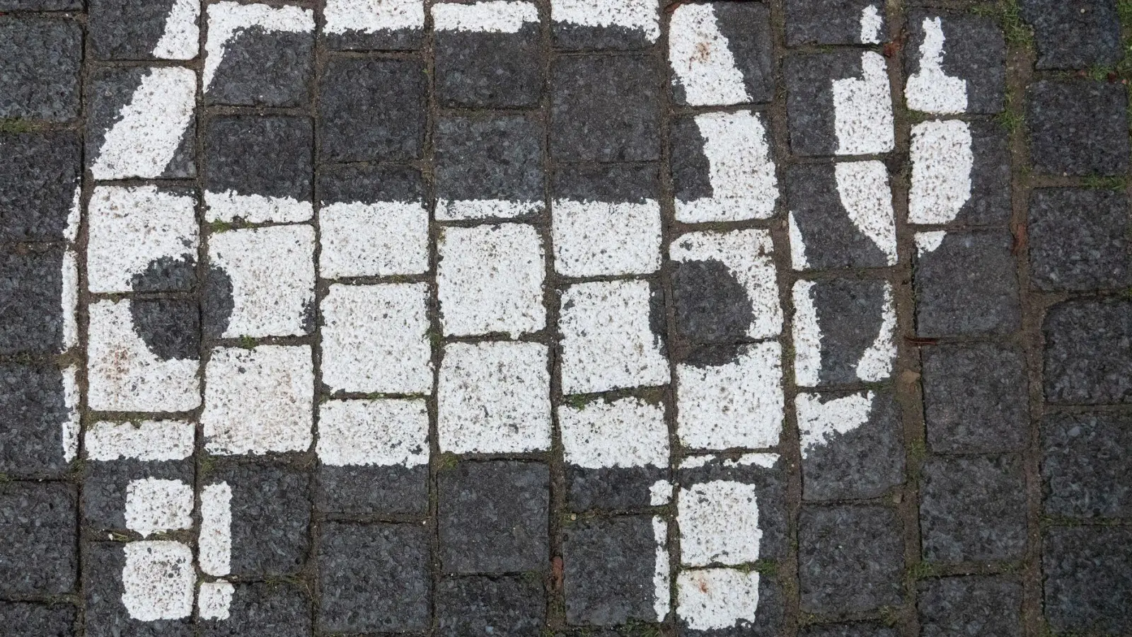 Wie die Regelung in der Praxis genau umgesetzt wird, ist bislang unklar. Die Kommunen verweisen darauf, dass ihnen die konkrete Verordnung noch nicht vorliegt. (Symbolbild) (Foto: Marco Rauch/dpa)