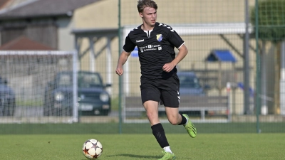 Levin Körger (hier in einem anderen Spiel) gelang für Steinachgrund der glückliche Siegtreffer zum 3:2 in Unterreichenbach. (Foto: Martin Rügner)