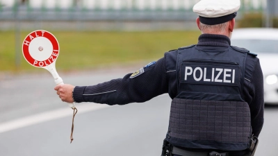 Die Zahl unerlaubter Einreisen nach Bayern ist laut Bundespolizei im Jahr 2024 bislang rückläufig. (Foto: Daniel Karmann/dpa)