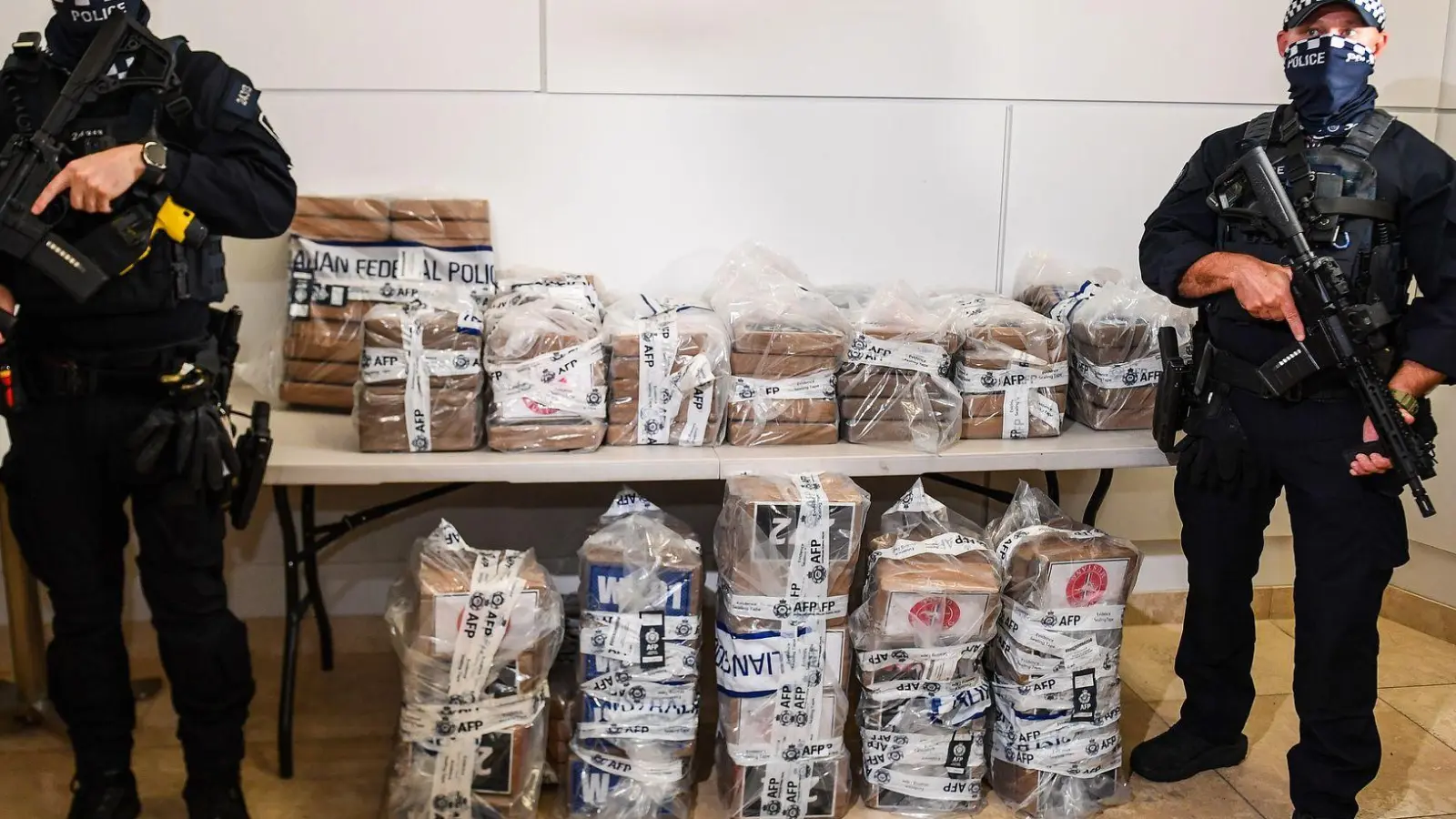 Die Drogen waren in 51 Ballen verpackt (Foto aktuell). (Foto: Jono Searle/AAP/dpa)