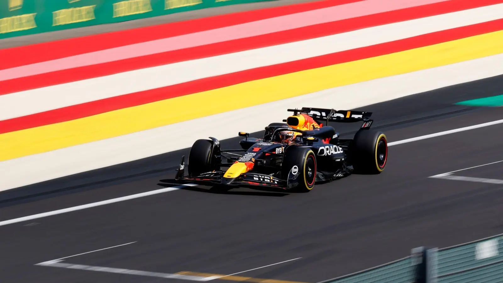 Max Verstappen holt für sich das Maximum raus. (Foto: Geert Vanden Wijngaert/AP/dpa)