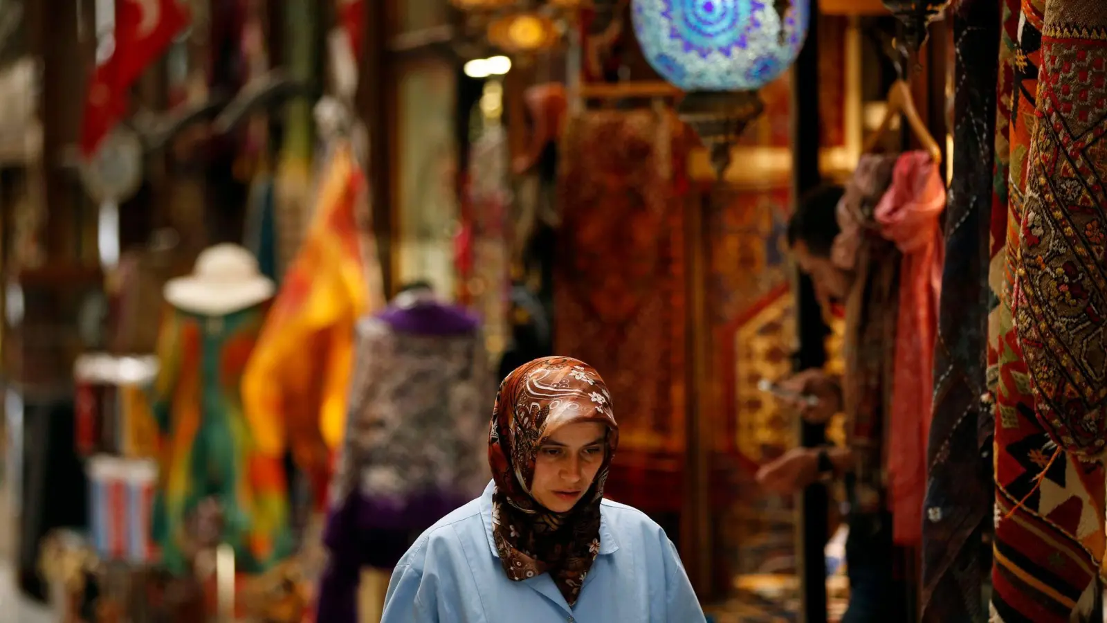 Die Preise in Istanbul steigen immer weiter. (Foto: Lefteris Pitarakis/AP/dpa)