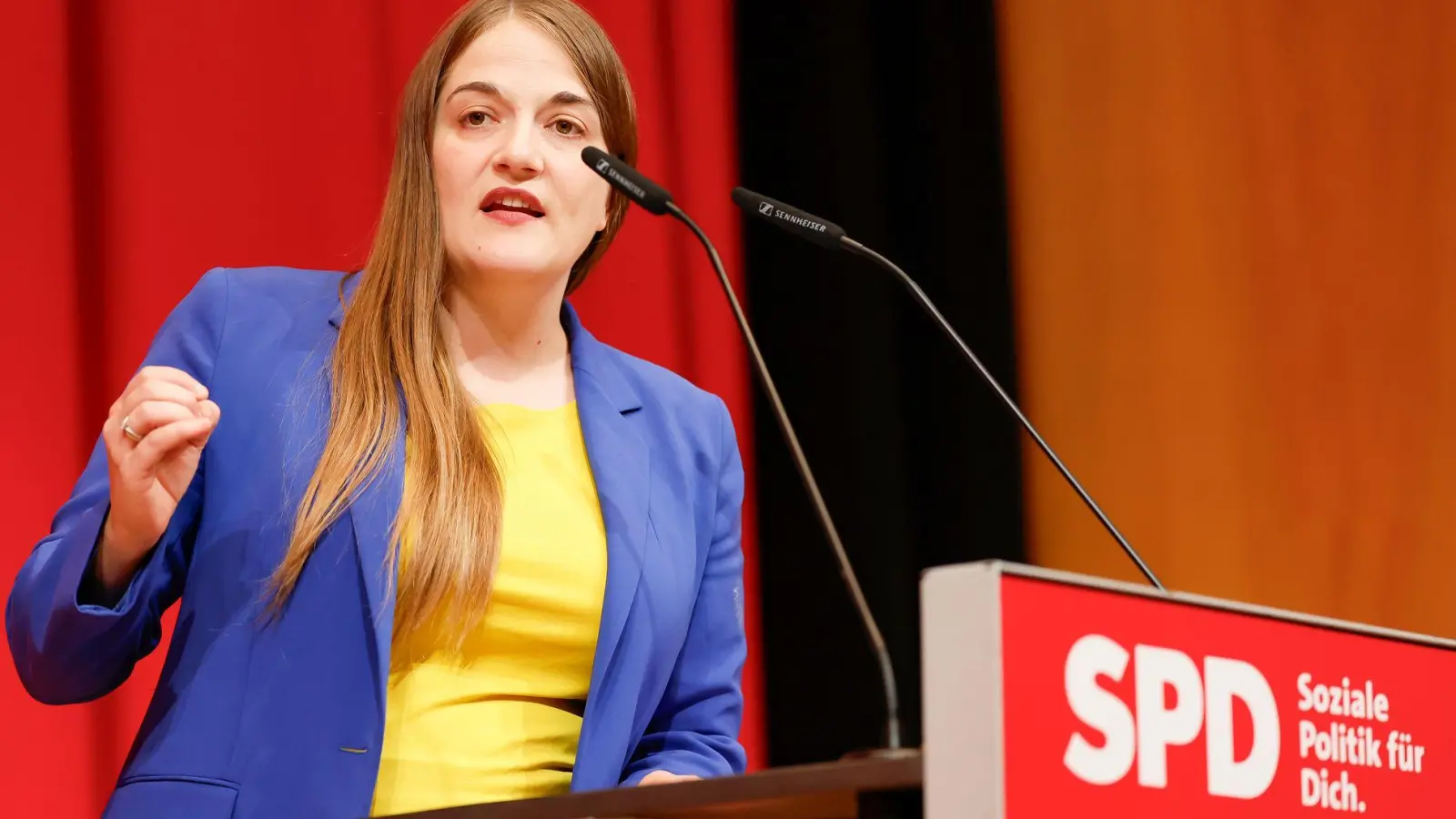 Aus Sicht von Bayerns SPD-Chefin Endres ist die Schuldenbremse dringend reformbedürftig und längst mehr ein Bremsklotz. (Archivbild) (Foto: Daniel Löb/dpa)