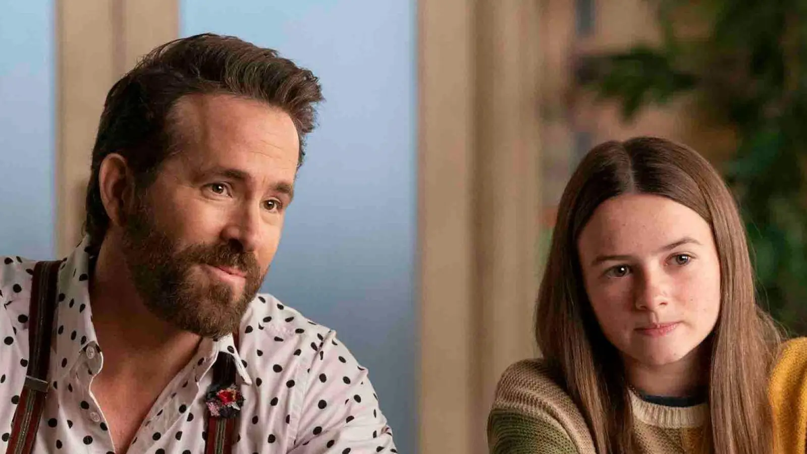 Ryan Reynolds und Cailey Fleming Star in einer Szene des Films „IF: Imaginäre Freunde”. (Foto: Jonny Cournoyer/Paramount Pictures/dpa)