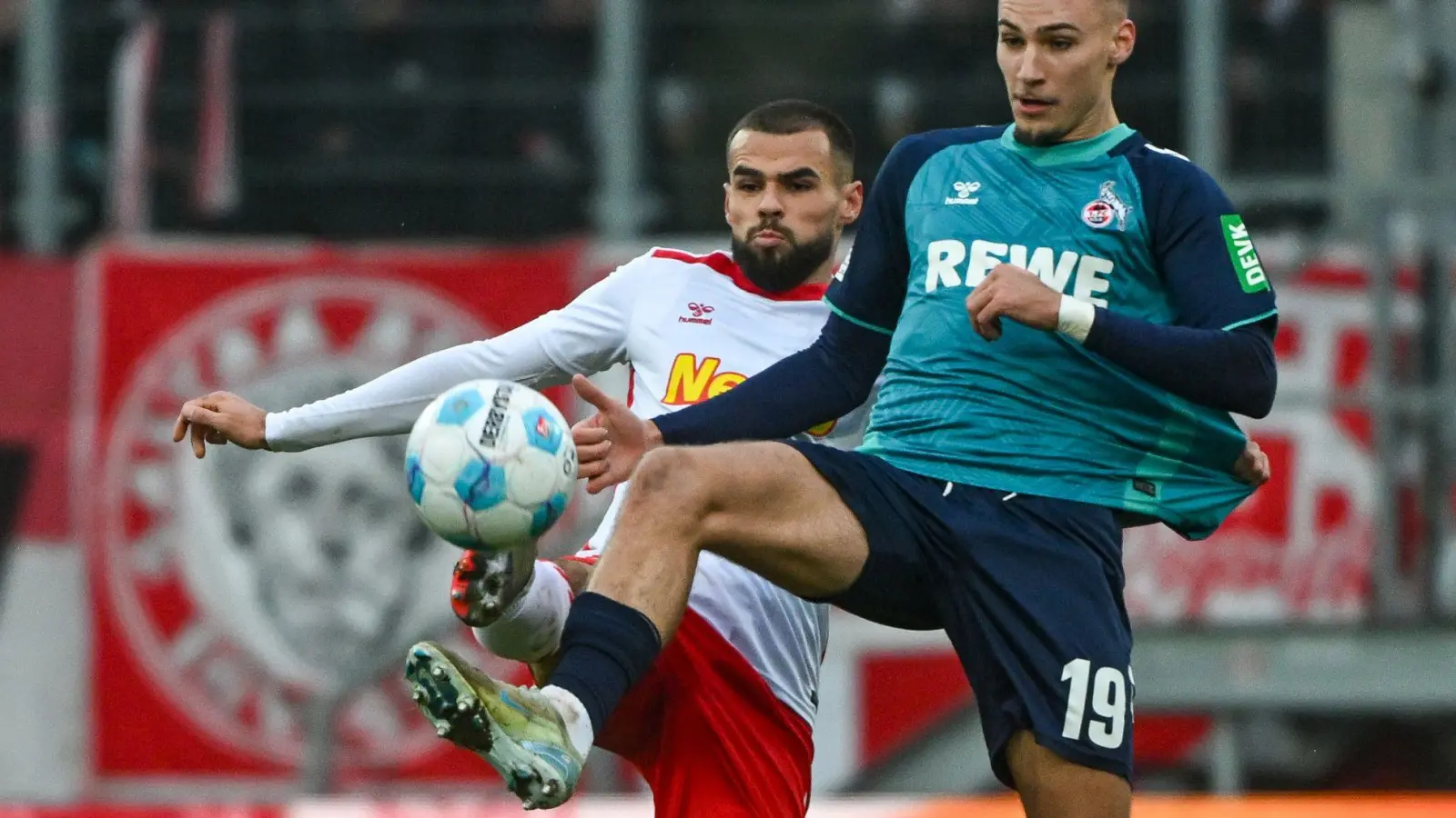 Kölns Torjäger Tim Lemperle soll nach Hoffenheim wechseln (Foto: Armin Weigel/dpa)