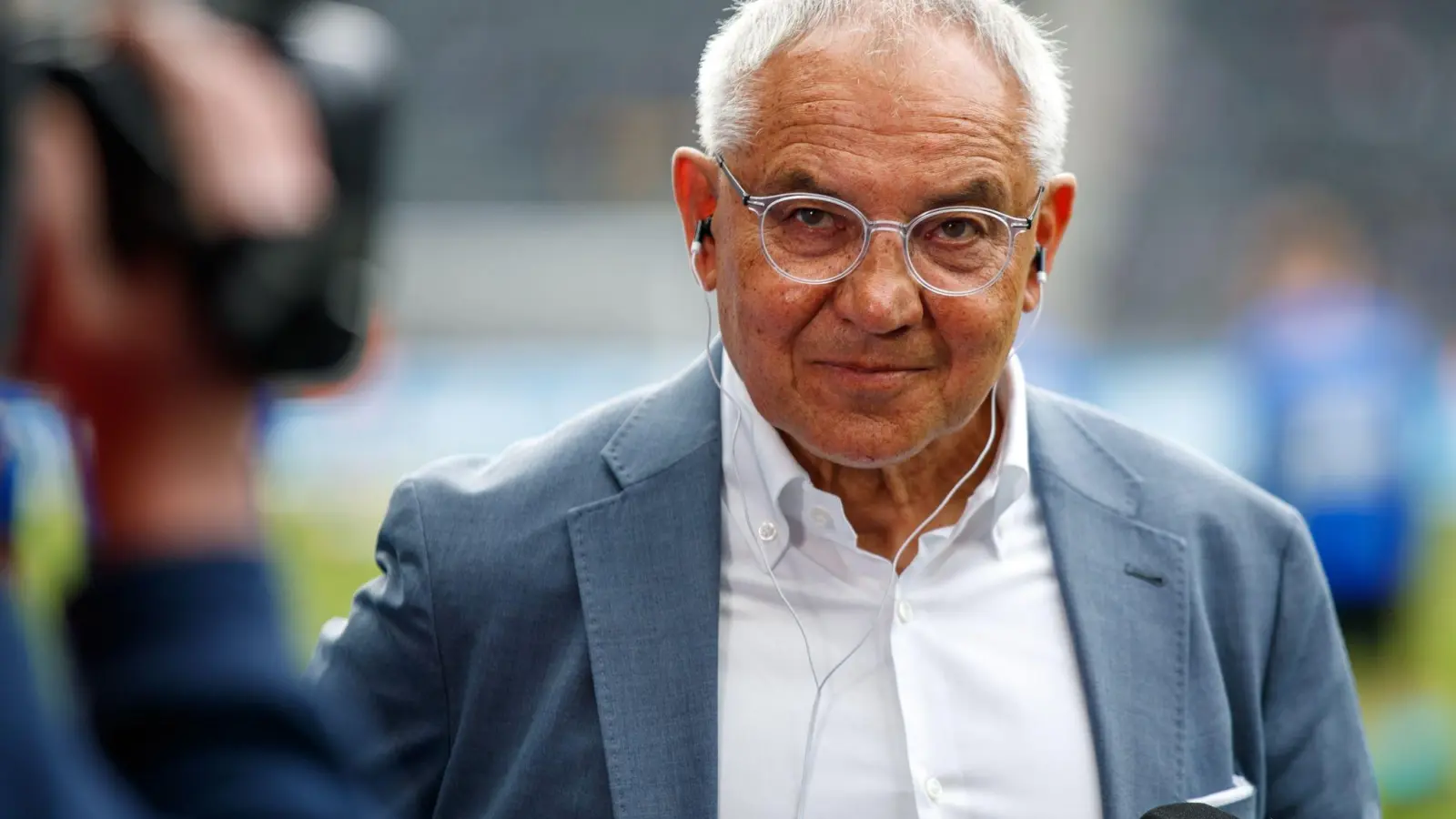 Auch Ex-Trainer Felix Magath hat seine Meinung zur Situation beim FC Bayern. (Foto: Andreas Gora/dpa)