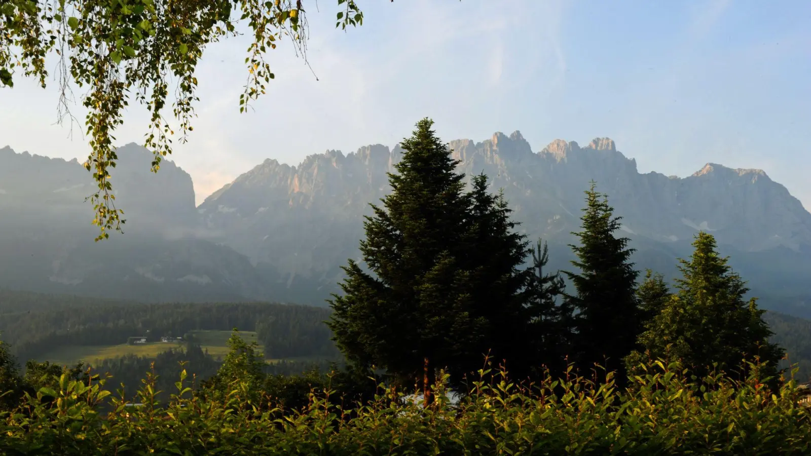 Der Wilde Kaiser. In diesem Gebirgszug in Tirol kam es zu dem tödlichen Unfall. (Archivfoto) (Foto: picture alliance / dpa)