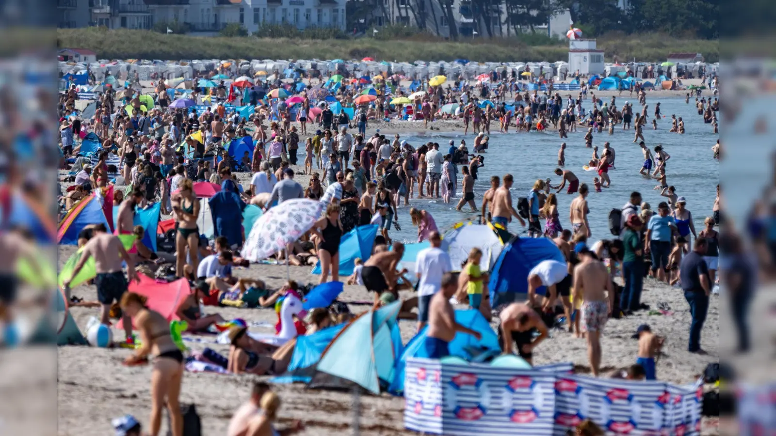 An den Stränden war im Norden war es voll. (Foto: Stefan Sauer/dpa)