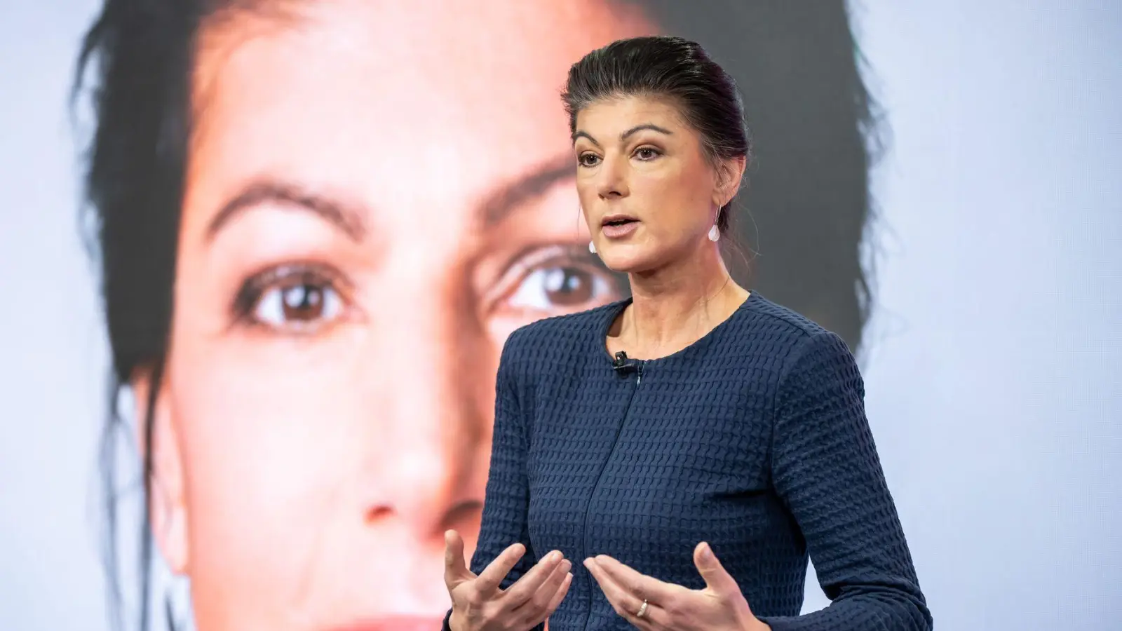 Das Bündnis Sahra Wagenknecht hat auf 39 Seiten einen langen Forderungskatalog zur Bundestagswahl formuliert. (Archivbild) (Foto: Michael Kappeler/dpa)