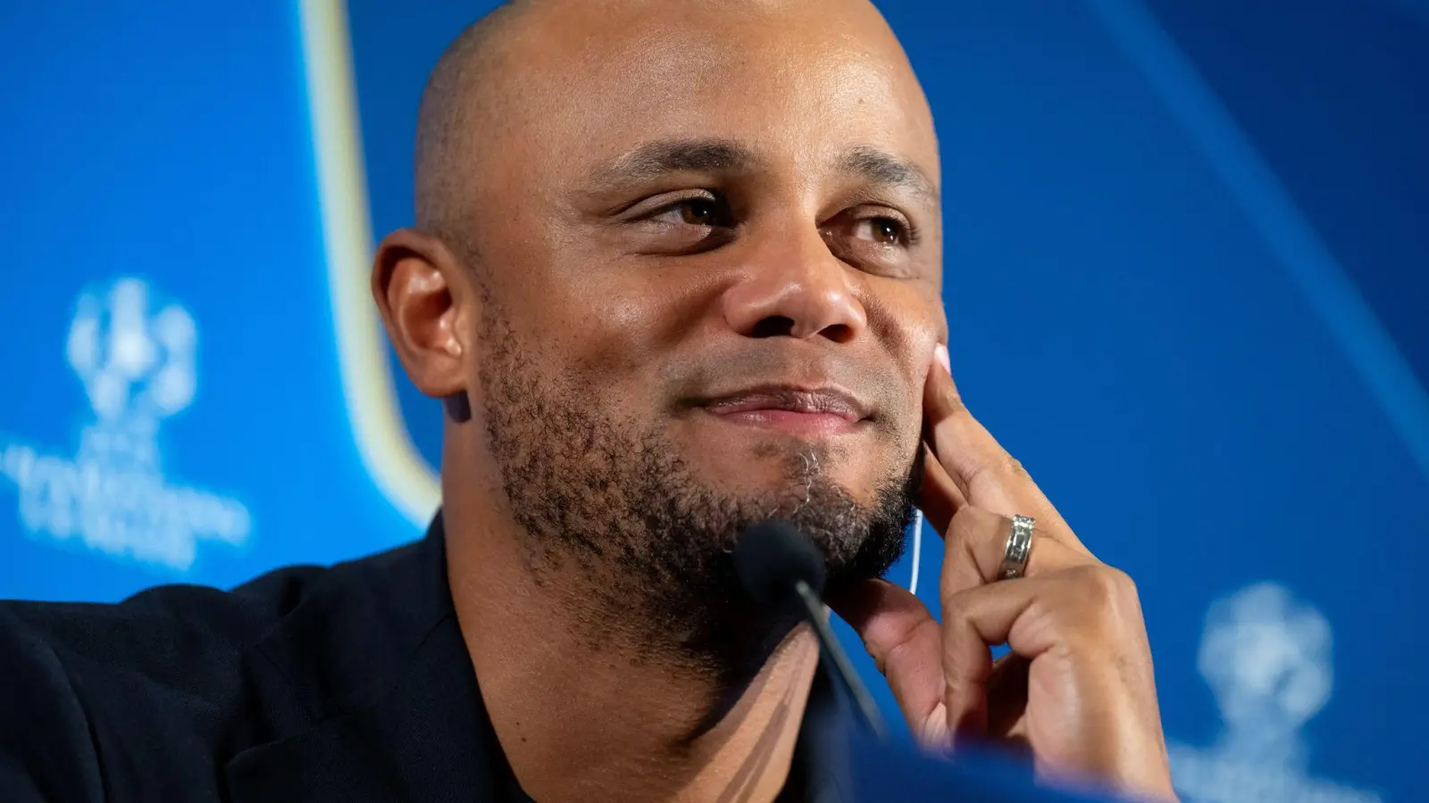 Bayern-Trainer Vincent Kompany: Kein Risiko beim Musiala-Comeback. (Foto: Sven Hoppe/dpa)