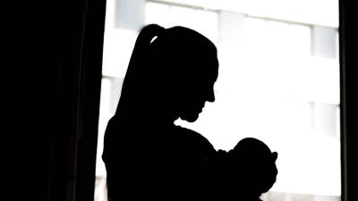 1166 Frauen haben nach Angaben des Bundesfamilienministeriums bis Februar 2024 vertraulich ein Kind geboren. (Foto: Sina Schuldt/dpa)
