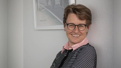 Fühlt sich in Ansbach sichtlich wohl: Dr. Branka Rogulic ist seit Jahresanfang die neue Geschäftsführerin der Stadtwerke. (Foto: Stadtwerke Ansbach)