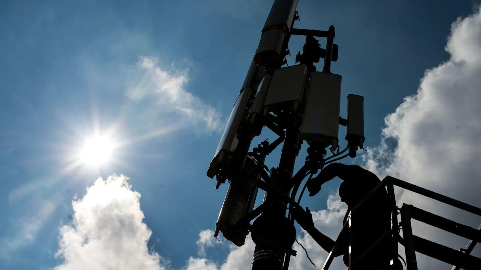 Die Deutsche Tellekom möchte im Sommer 2028 das veraltete GSM-Netz abschalten (Archivfoto). (Foto: Matthias Balk/dpa)