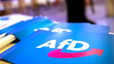 Der Verfassungsschutz darf nach einem Gerichtsurteil die AfD in Bayern beobachten.  (Foto: Daniel Karmann/dpa)