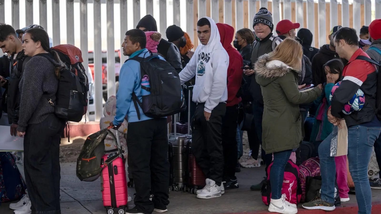 Unter Migranten in den USA haben Trumps Ankündigungen große Angst ausgelöst. (Archivbild) (Foto: Felix Marquez/dpa)