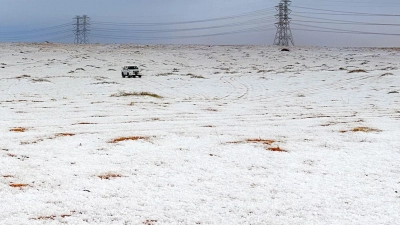 Schneefälle sind in Saudi-Arabien äußerst selten. (Foto: STR/AP/dpa)