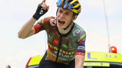 Der Tour-de-France-Sieger Jonas Vingegaard gewann die fünfte Etappe bei der Dauphiné-Rundfahrt. (Foto: David Pintens/belga/dpa)