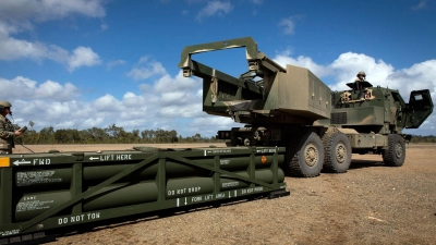 Die Ukraine bekommt ein neues Militärpaket aus Washington - unter anderem mit Munition für das Artillerieraketensystem Himars. (Archivbild) (Foto: Sgt. 1st Class Andrew Dickson/AP/dpa)