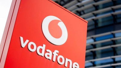 Vodafone investiert in diesem Jahr rund 140 Millionen Euro in KI-Systeme, um die Beantwortung von Kundenanfragen zu verbessern. (Archivbild) (Foto: Thomas Banneyer/dpa)