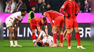 Verletzte sich kurz vor dem Abpfiff: Nationalspieler Benjamin Henrichs. (Foto: Tom Weller/dpa)