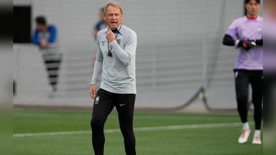 Der Verband hat nach der Trennung von Klinsmann eine Dauerlösung präsentiert. (Foto: Thanassis Stavrakis/AP/dpa)