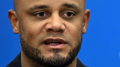 Bayern-Trainer Vincent Kompany will seine Herangehensweise trotz des Ausfalls von Leverkusens Florian Wirtz nicht verändern. (Foto: Federico Gambarini/dpa)