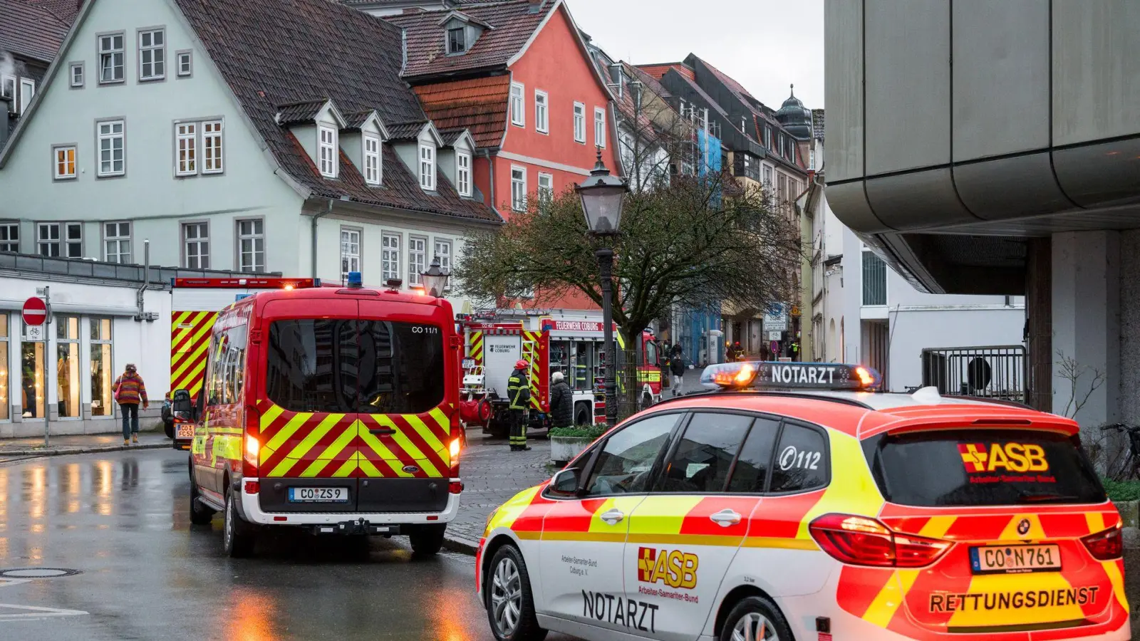 Die Ursache für den Gasaustritt war zunächst noch nicht bekannt. (Foto: Daniel Vogl/dpa)