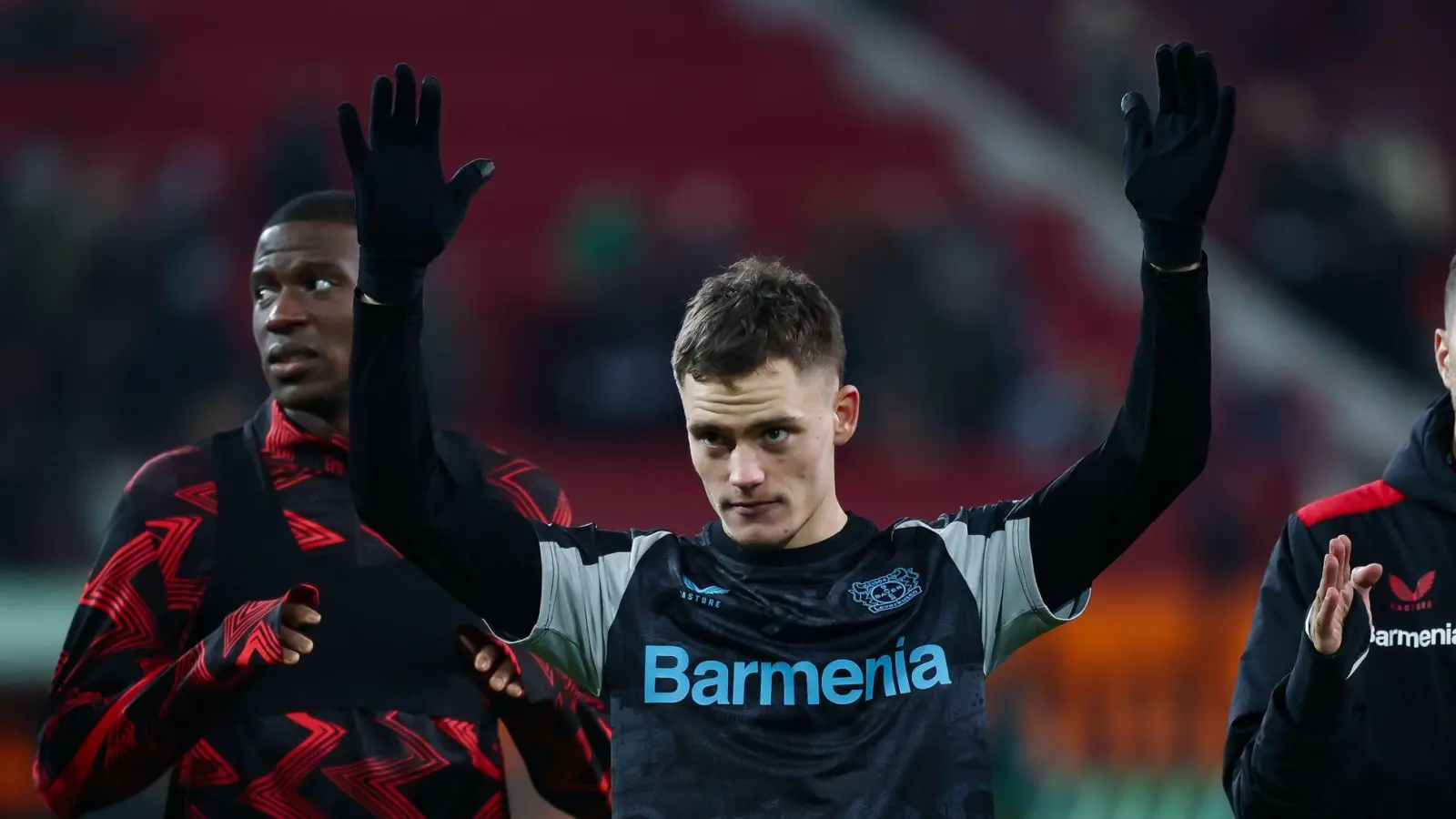 Hat seinen Vertrag in Leverkusen einem Bericht zufolge verlängert: Nationalspieler Florian Wirtz. (Foto: Daniel Löb/dpa)