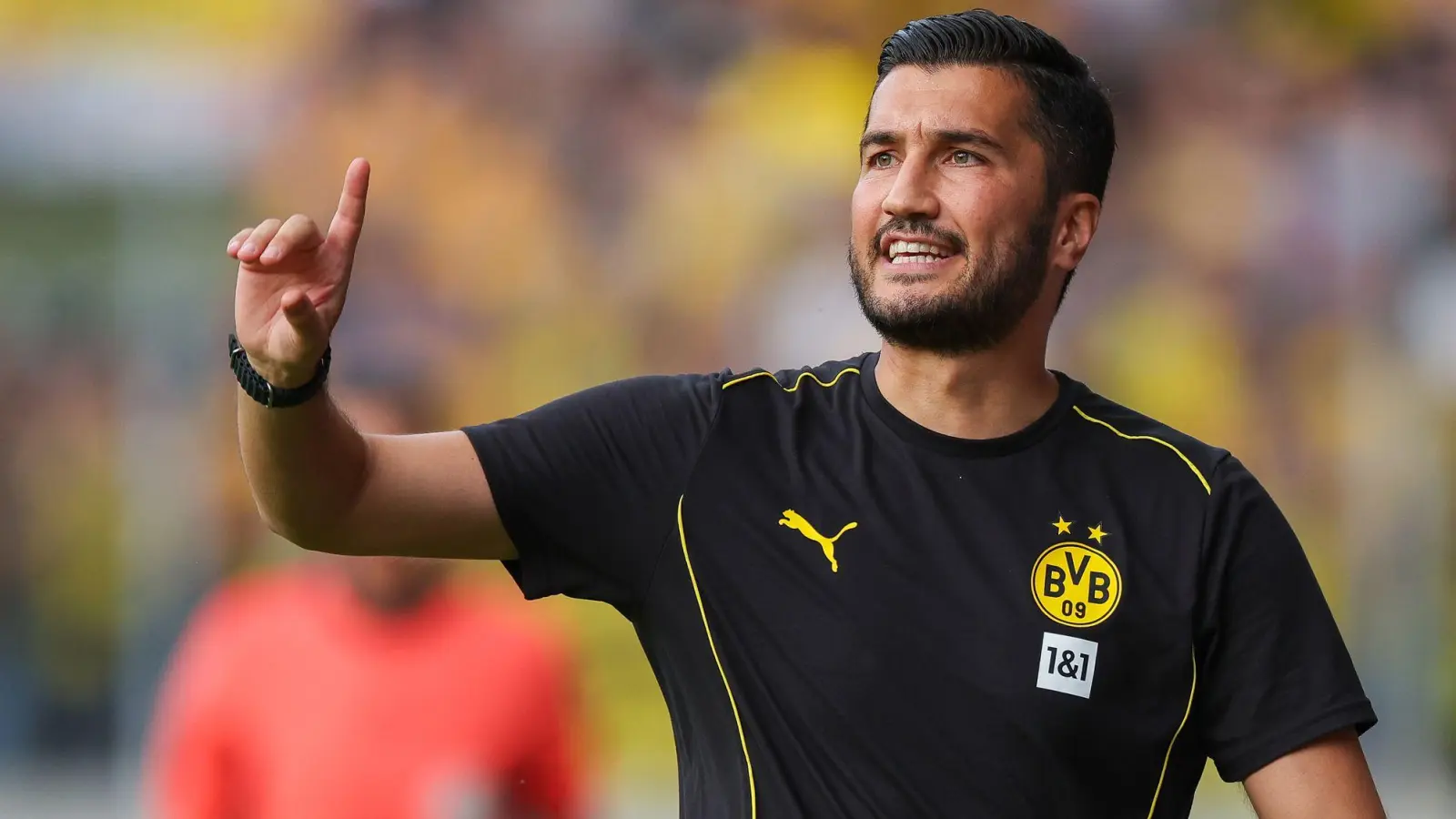 Diesmal hatte BVB-Trainer Nuri Sahin allen Grund zur Zufriedenheit.  (Foto: Jan Woitas/dpa)