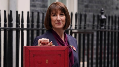 Rachel Reeves ist die erste Frau überhaupt an der Spitze des britischen Finanzministeriums. (Foto: Alberto Pezzali/AP)