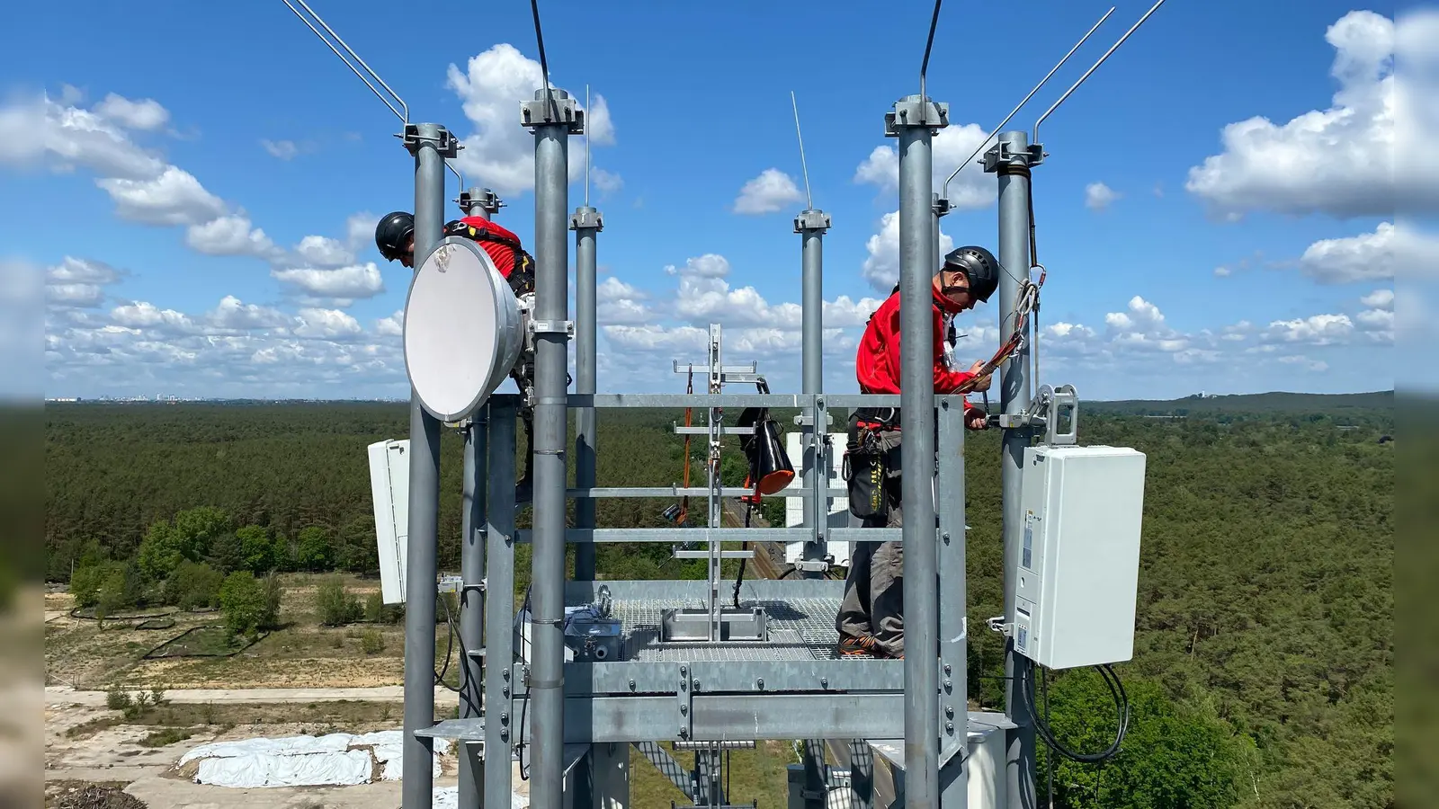 Bei den Regeln für die 5G-Auktion 2019 wurde nach einem Urteil des Verwaltungsgerichtes Köln gekungelt. (Symbolbild) (Foto: Christoph Dernbach/dpa)