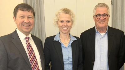 Da herrschte noch Aufbruchsstimmung: Jürgen Heckel, Birgit Grübler und Hanspeter Faas (von links) sollten die Landesgartenschau 2027 in Bad Windsheim gemeinsam stemmen. Darauf jedoch verzichtet Faas nun. (Foto: privat)