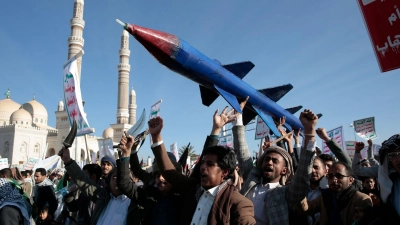 Erneut feuern die Huthi im Jemen eine Rakete auf Israel ab. (Archivbild)  (Foto: Osamah Abdulrahman/AP/dpa)