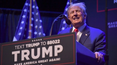 Donald Trump bei einer Wahlkampfveranstaltung in Davenport, Iowa. (Foto: Ron Johnson/AP/dpa)